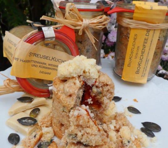 Streuselkuchen mit Hagebuttenmus und Kürbiskernen von der Bio-Kuchenfee - Online Workshop - regional, saisonal backen